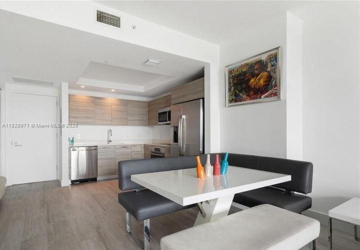 121 NE 34th St #1812, Miami, Florida image 1