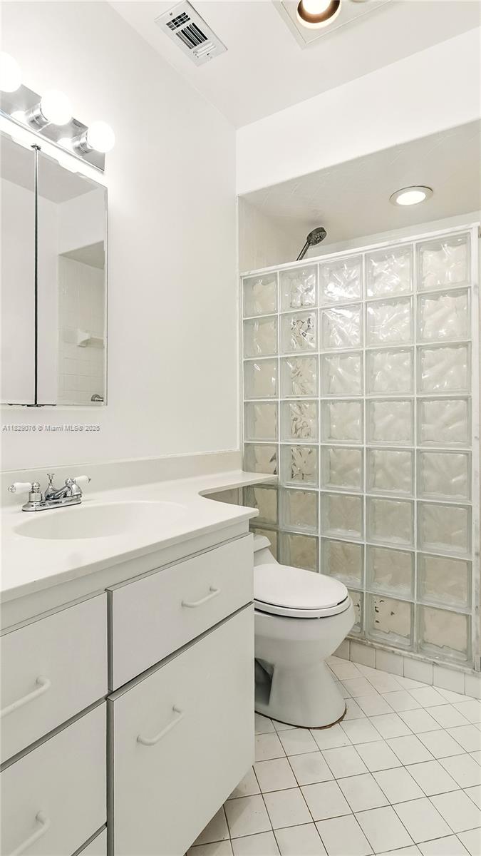 1482 SE Manth Ln, Port St. Lucie, Florida image 17