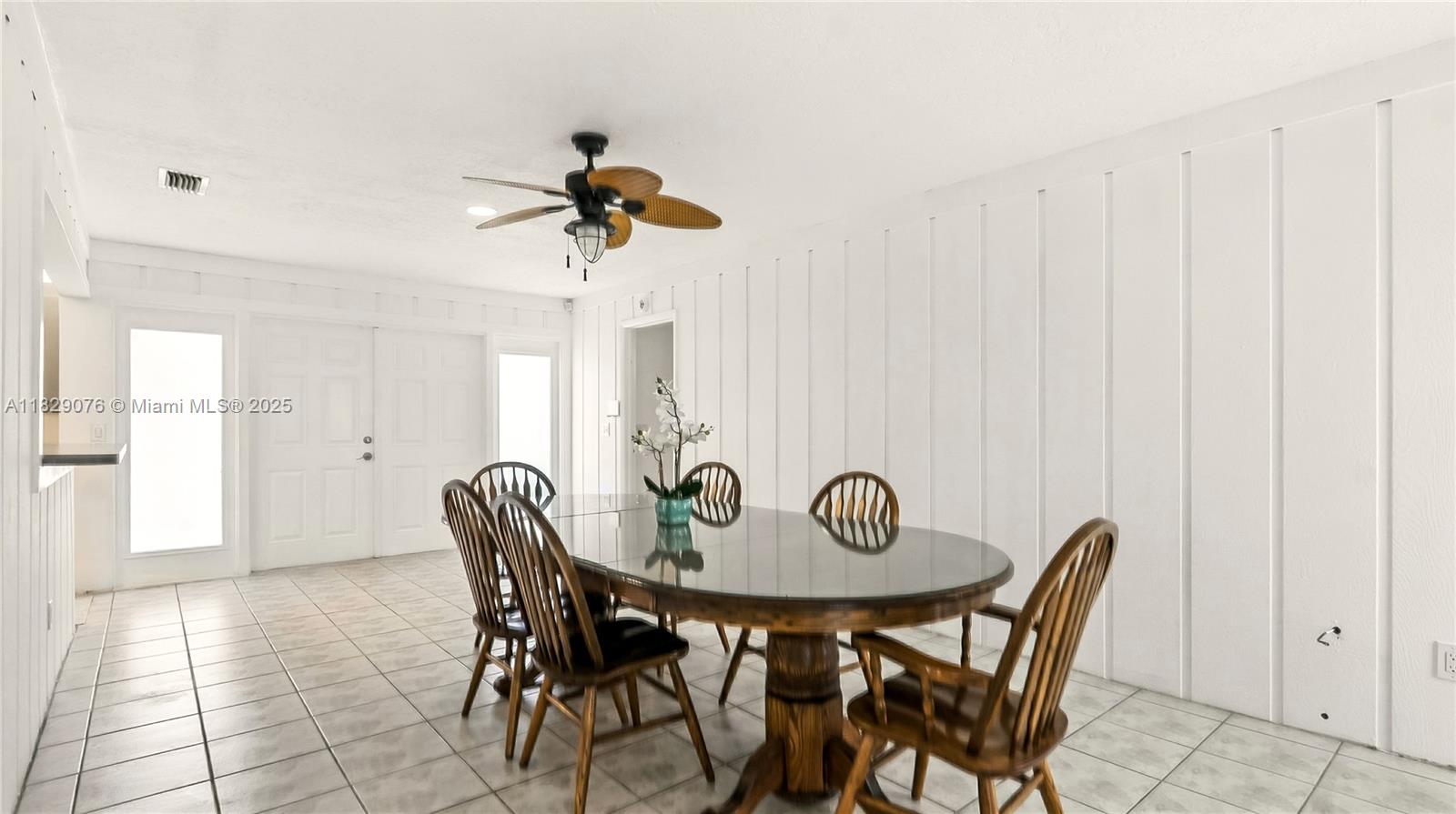 1482 SE Manth Ln, Port St. Lucie, Florida image 3