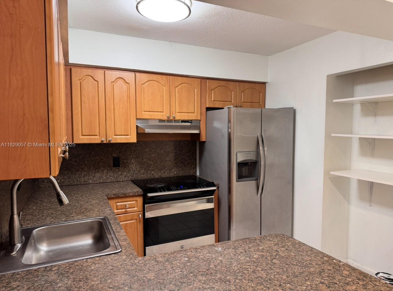 Property photo # 0