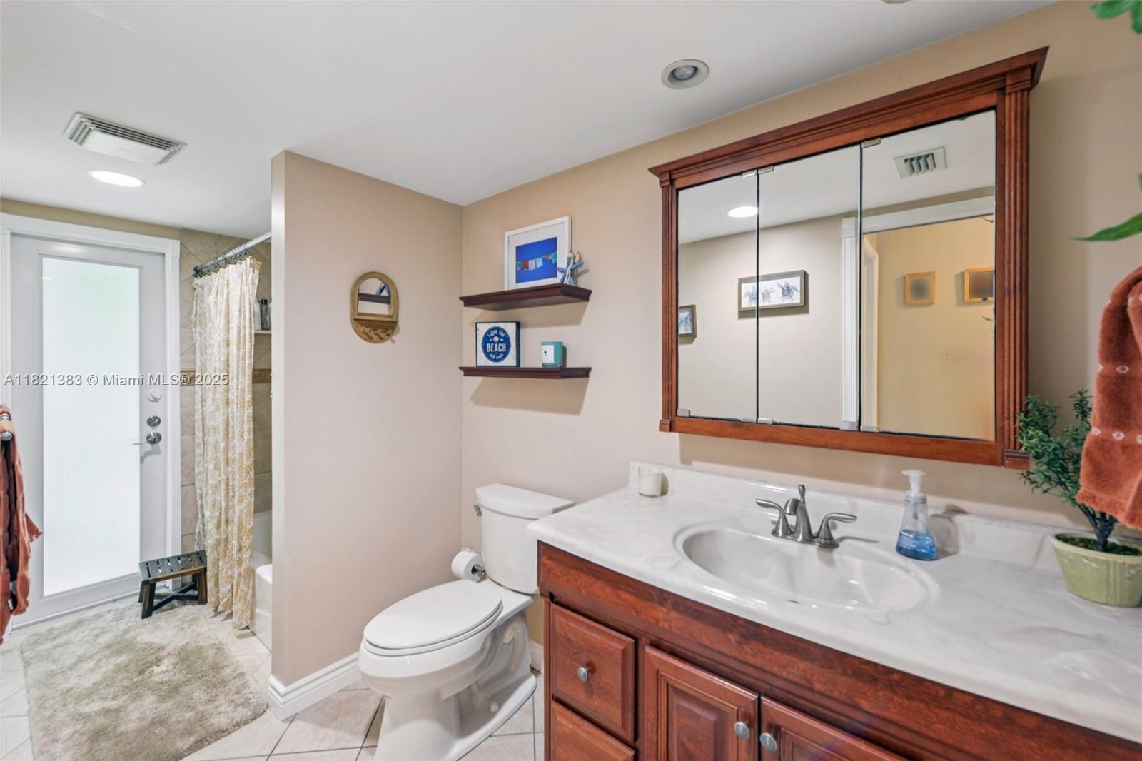 1321 NW 75th Ter, Plantation, Florida image 15
