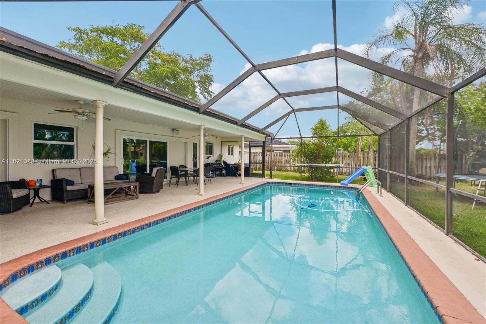 1321 NW 75th Ter, Plantation, Florida image 2