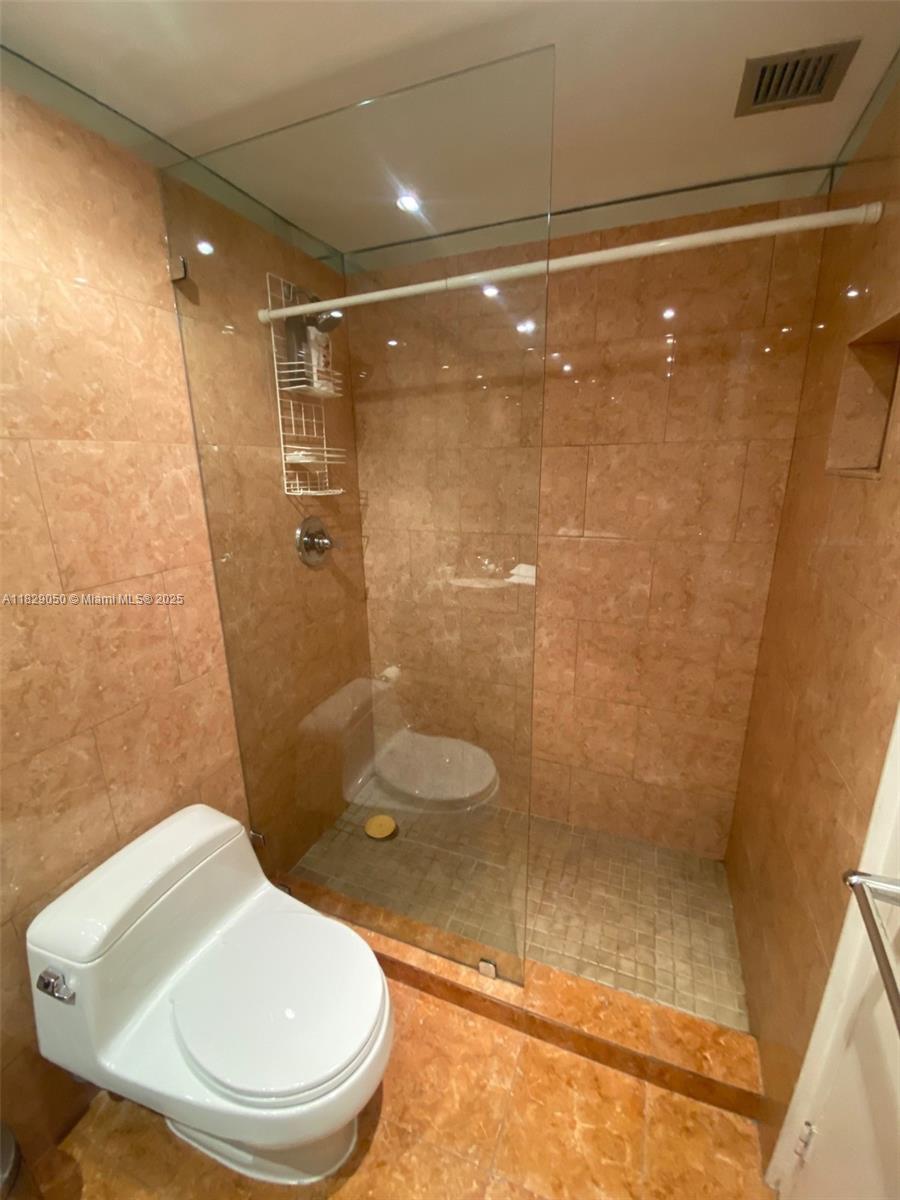 210 172nd St #226, Sunny Isles Beach, Florida image 21