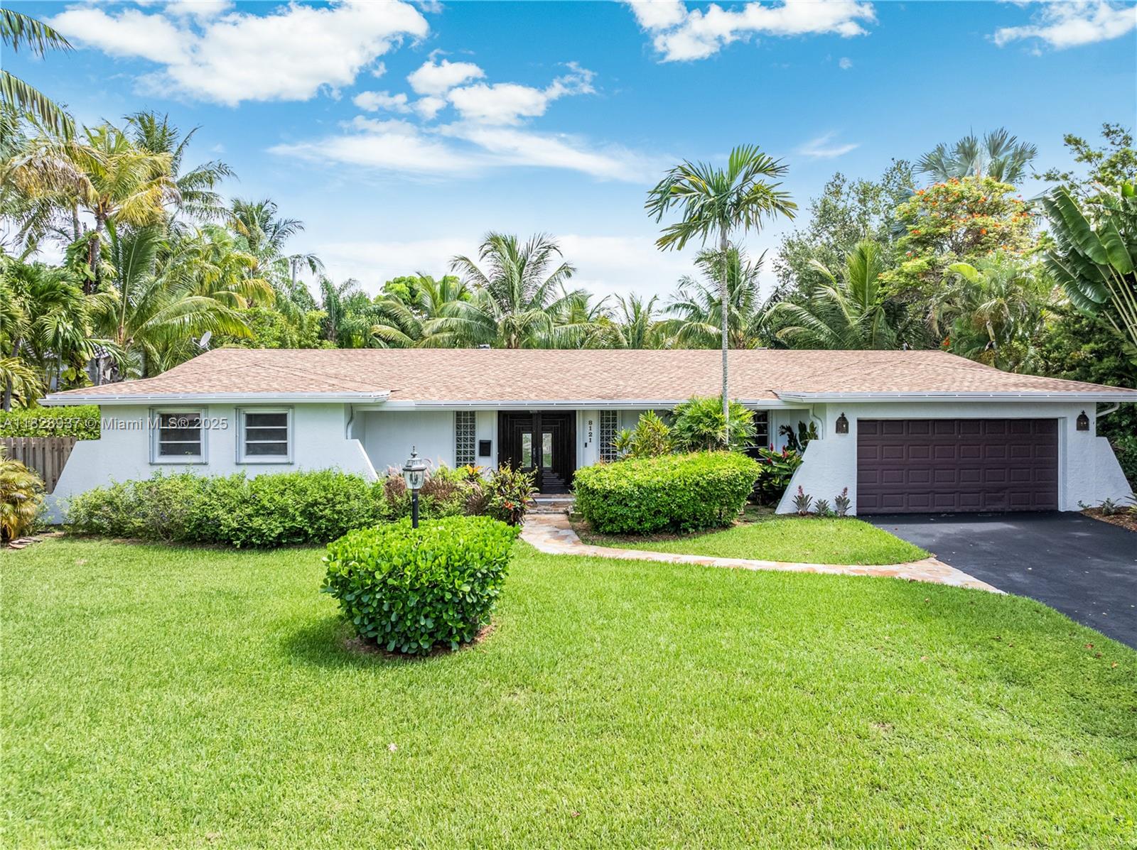 8121 SW 139th Ter, Palmetto Bay, Florida image 1