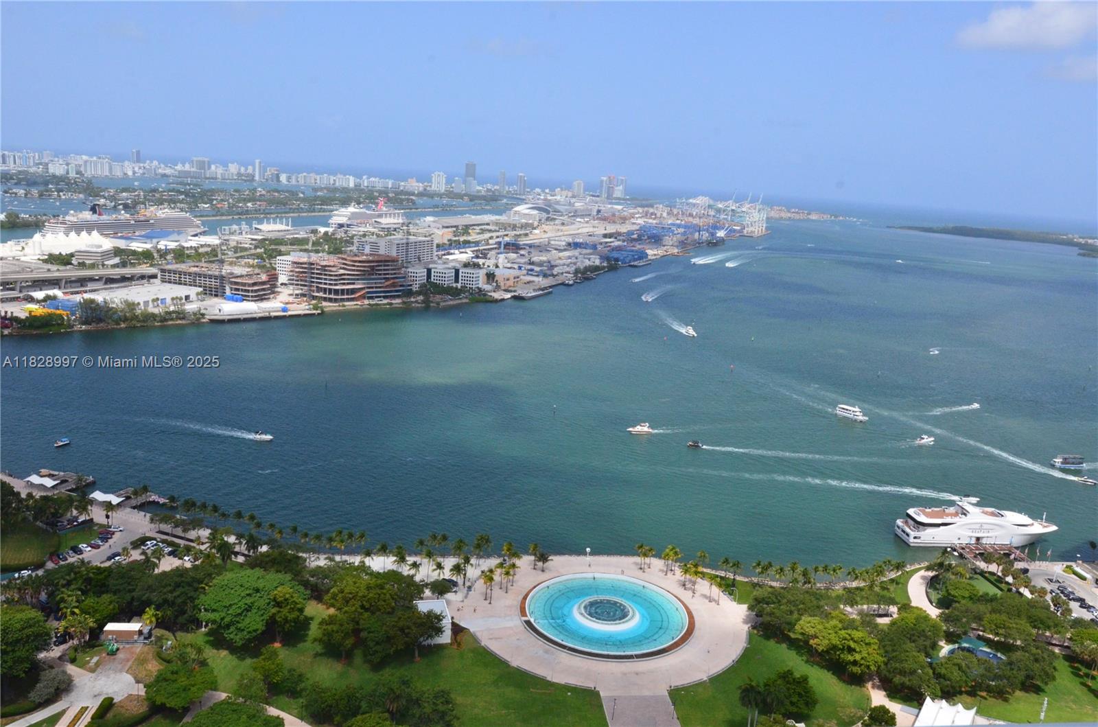 50 Biscayne Blvd #4706, Miami, Florida image 1