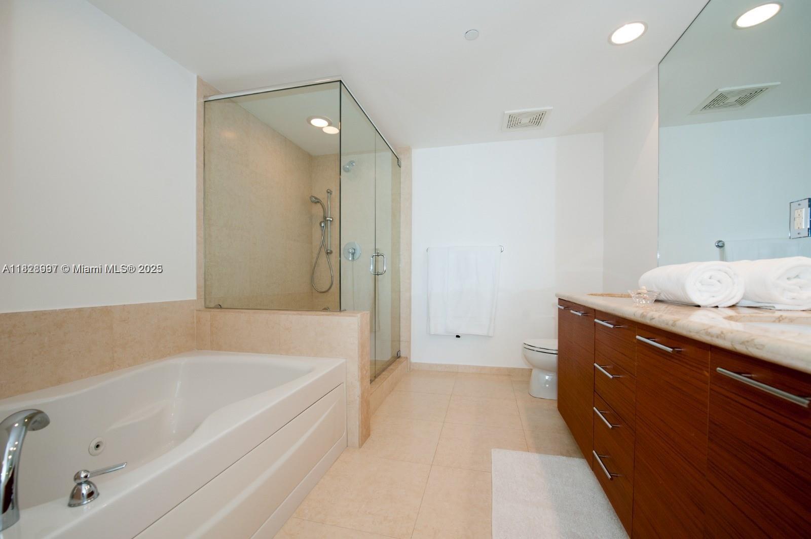 50 Biscayne Blvd #4706, Miami, Florida image 15