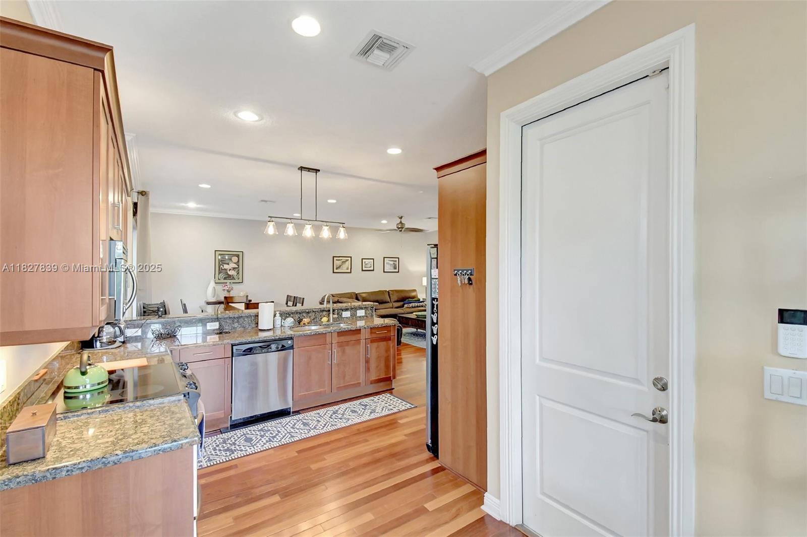 1110 SE 4th Ave, Fort Lauderdale, Florida image 16