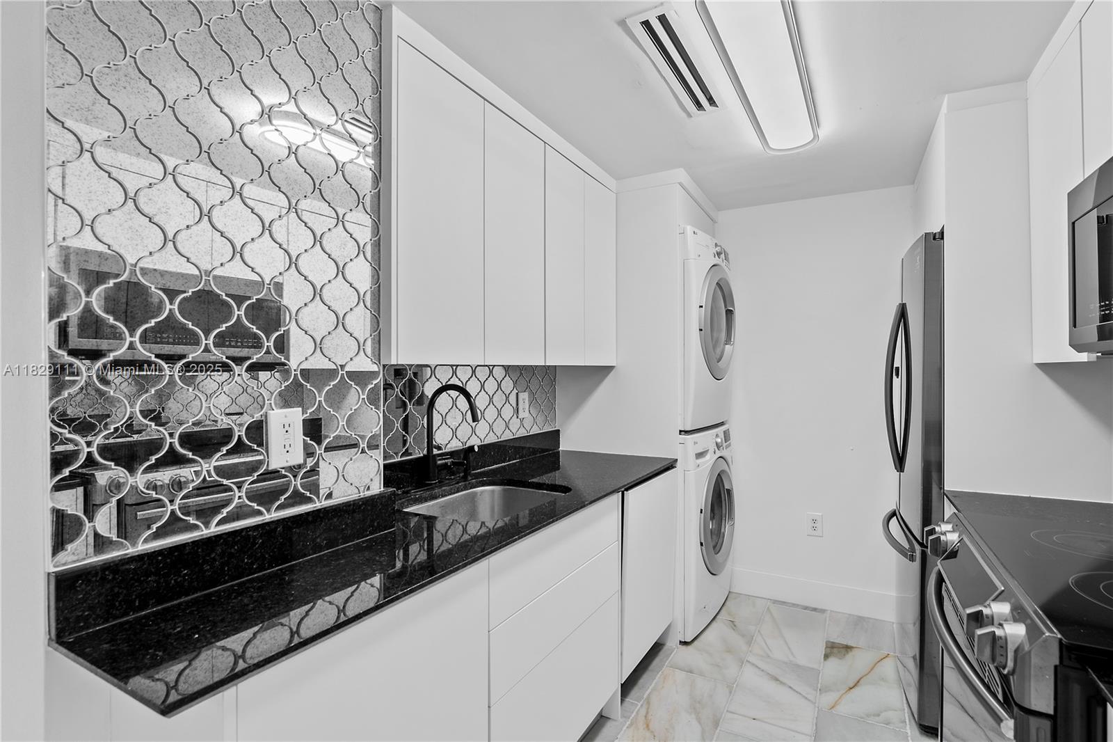 10275 Collins Ave #1035, Bal Harbour, Florida image 13