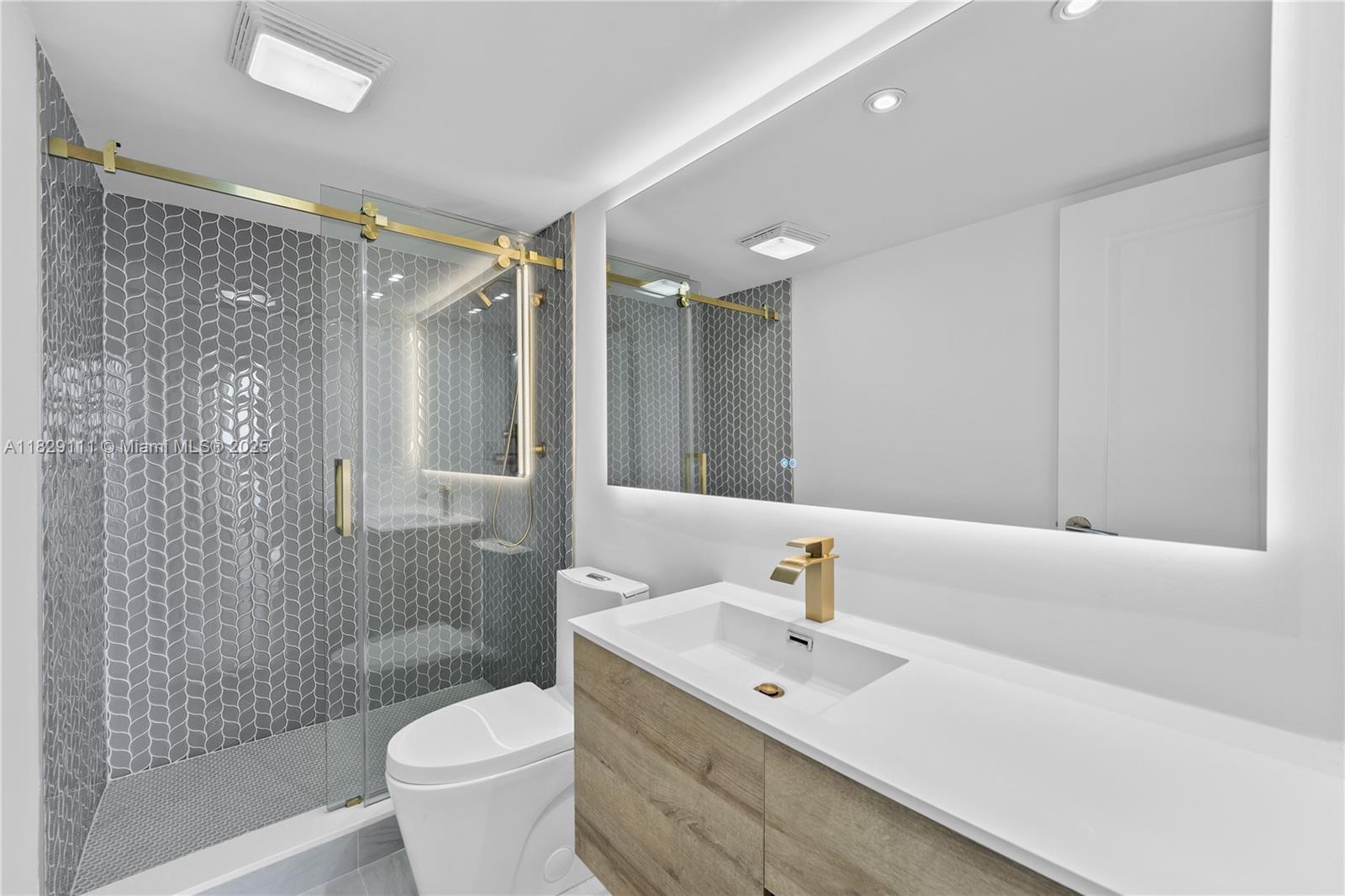 10275 Collins Ave #1035, Bal Harbour, Florida image 19