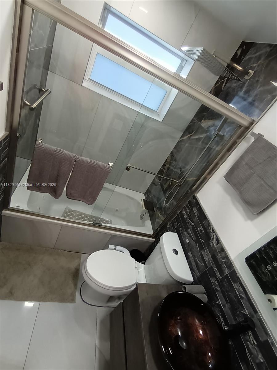 2242 Polk St, Hollywood, Florida image 21