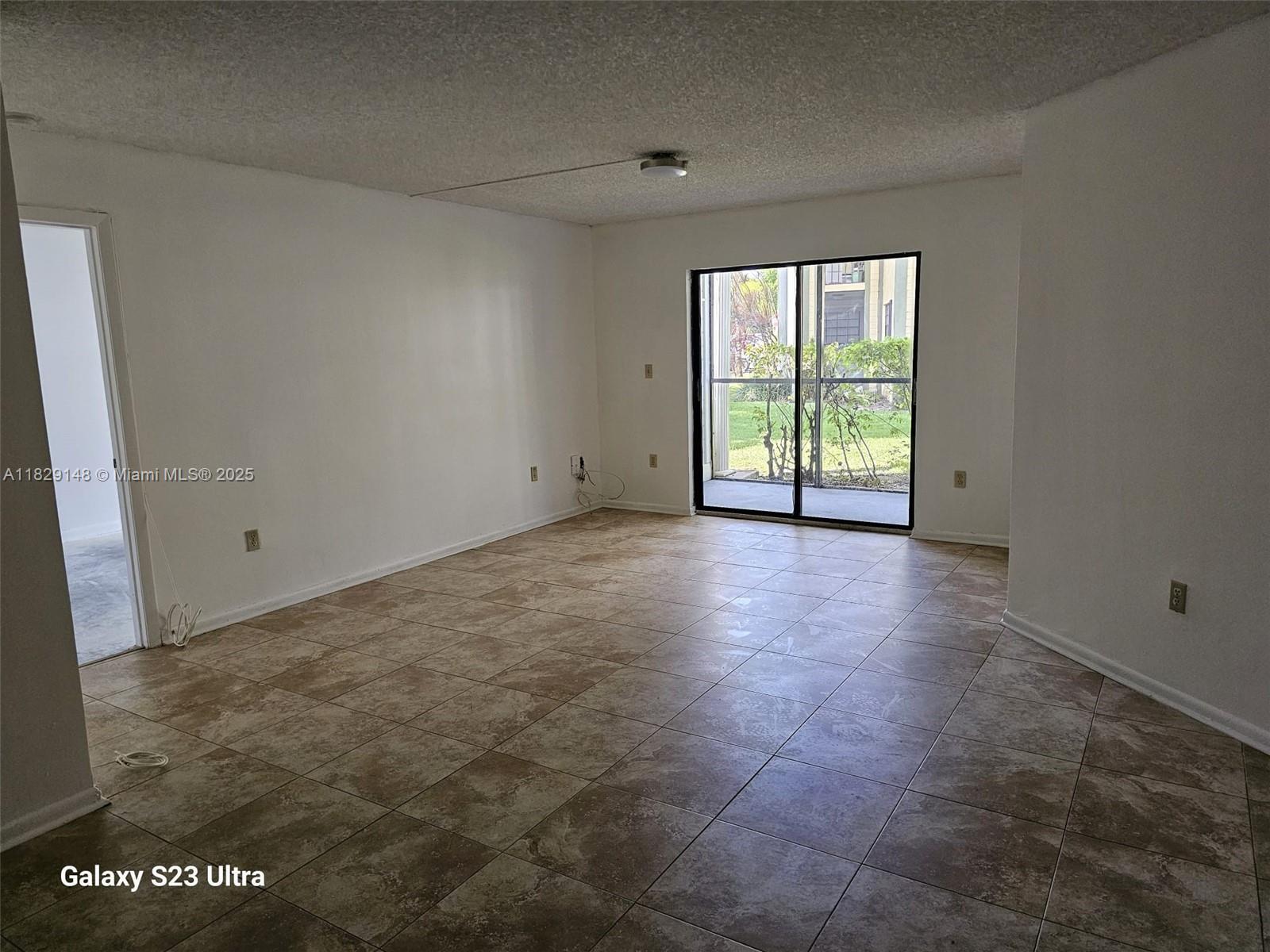 907 NE 199th St #106, Miami, Florida image 12