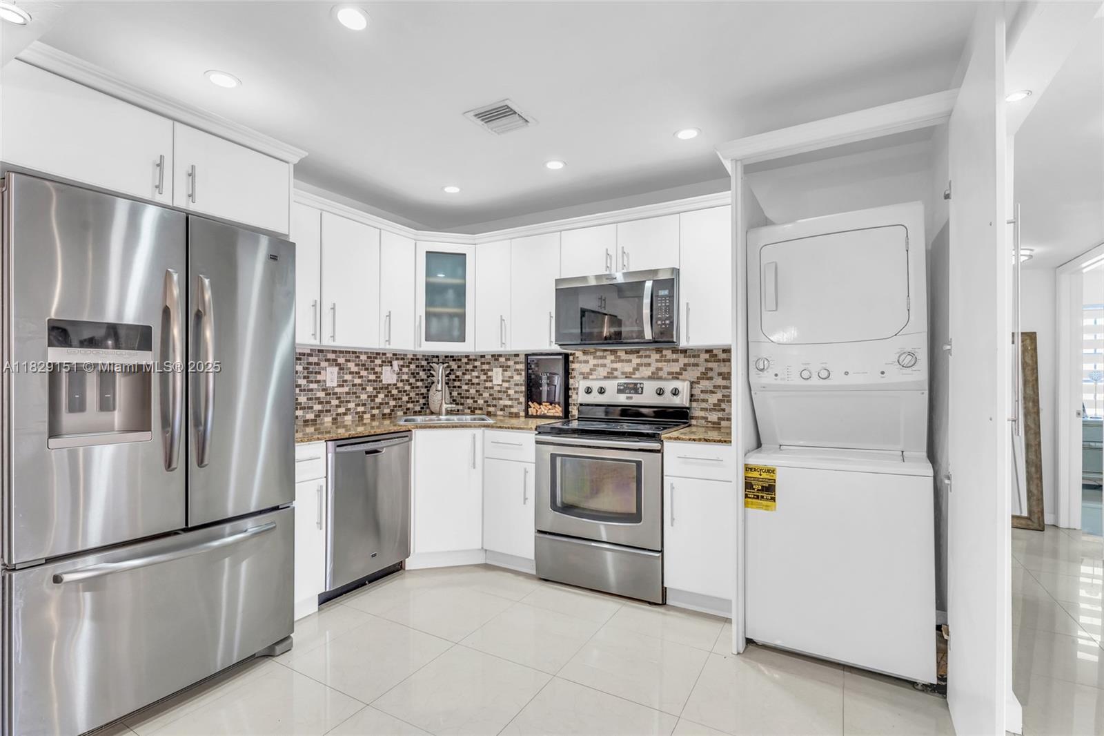 7115 Miami Lakes Dr #N28, Miami Lakes, Florida image 21