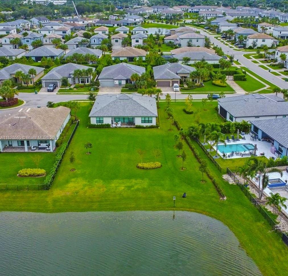 4527 Blessed Place Dr, Oakland Park, Florida image 22