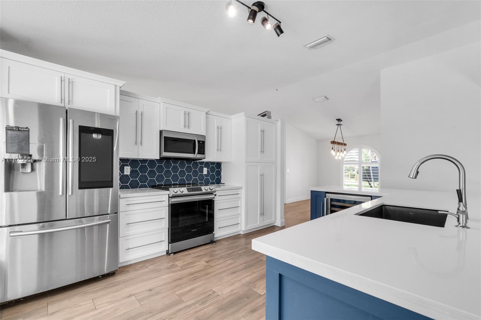 17100 N Bay Rd #1712, Sunny Isles Beach, Florida image 8