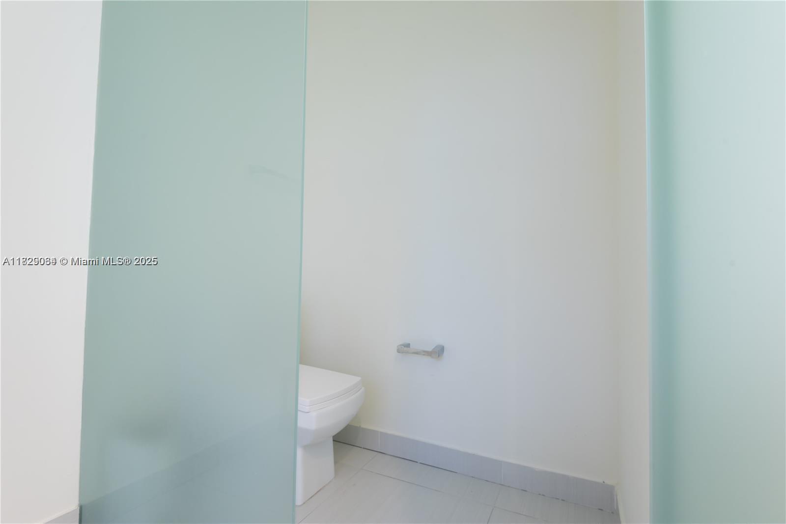 10555 NW 64th Way, Doral, Florida image 22