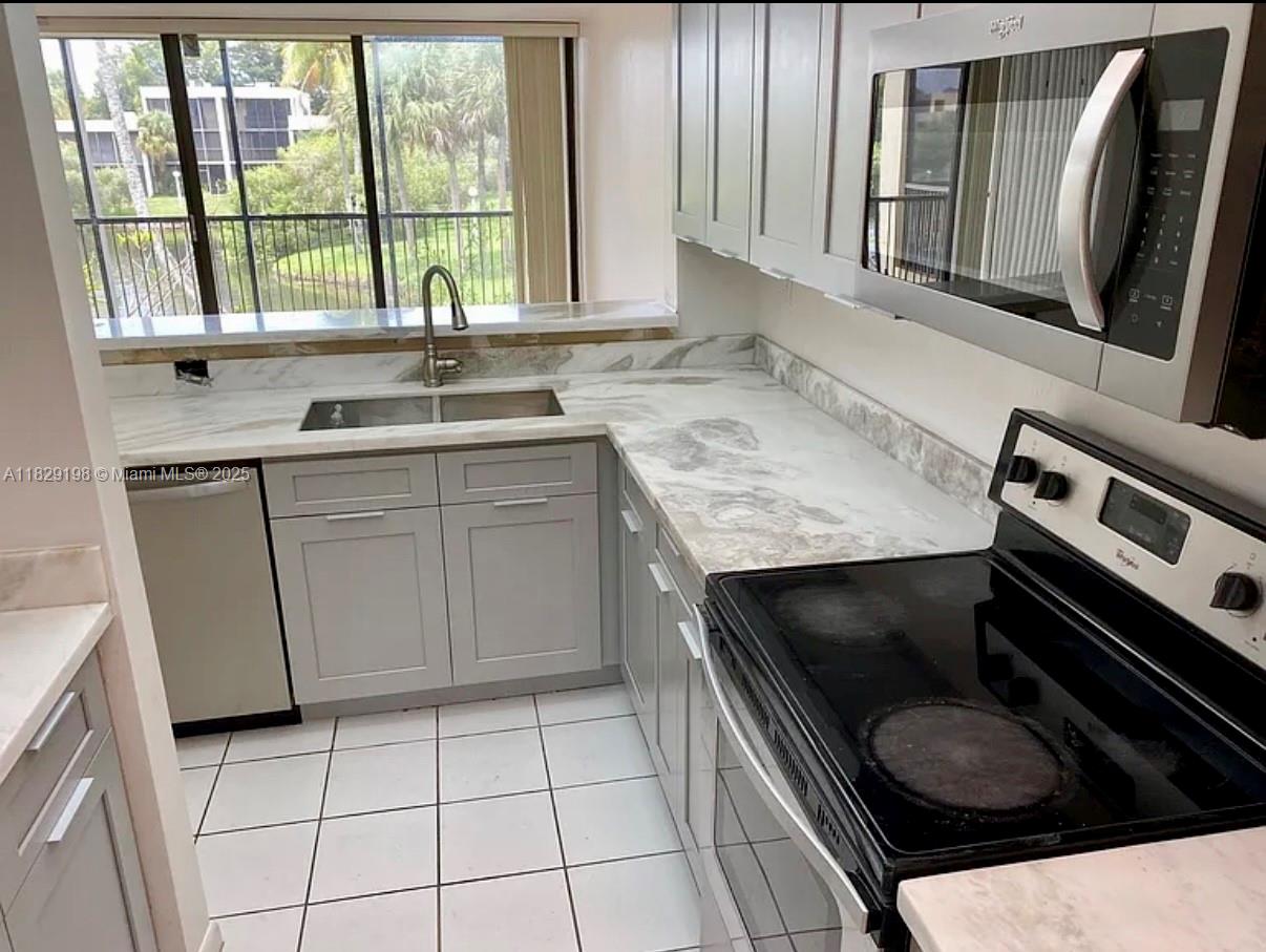 Property photo # 6