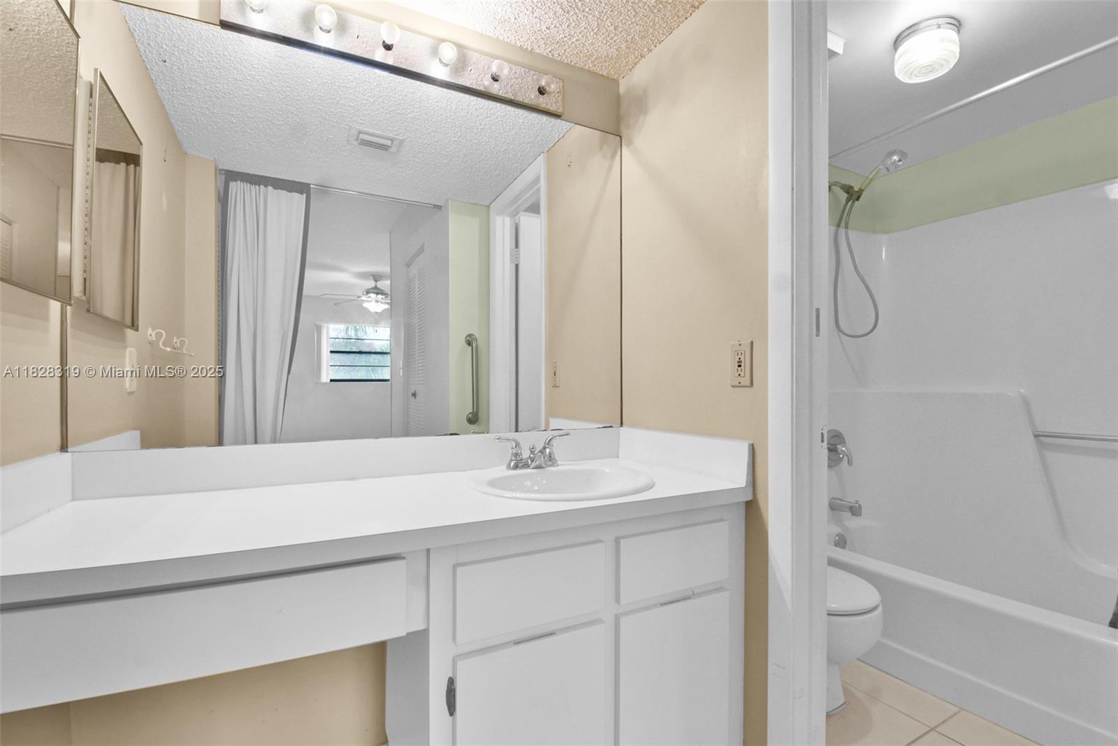 10501 W Broward Blvd #304, Plantation, Florida image 39