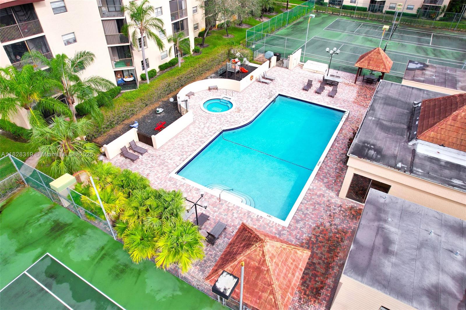 10501 W Broward Blvd #304, Plantation, Florida image 4