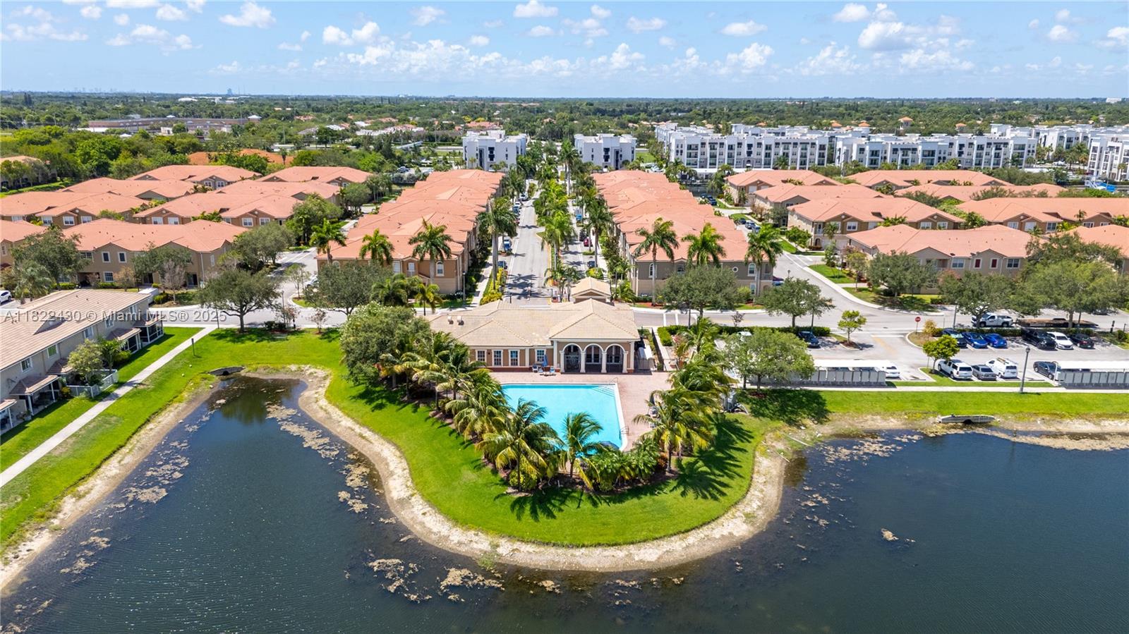 19900 E Country Club Dr #104, Aventura, Florida image 44