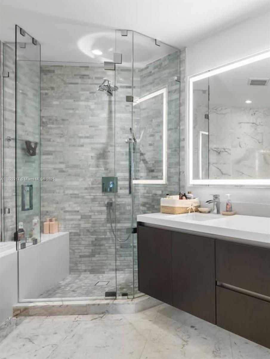 851 NE 1st Ave #1408, Miami, Florida image 3