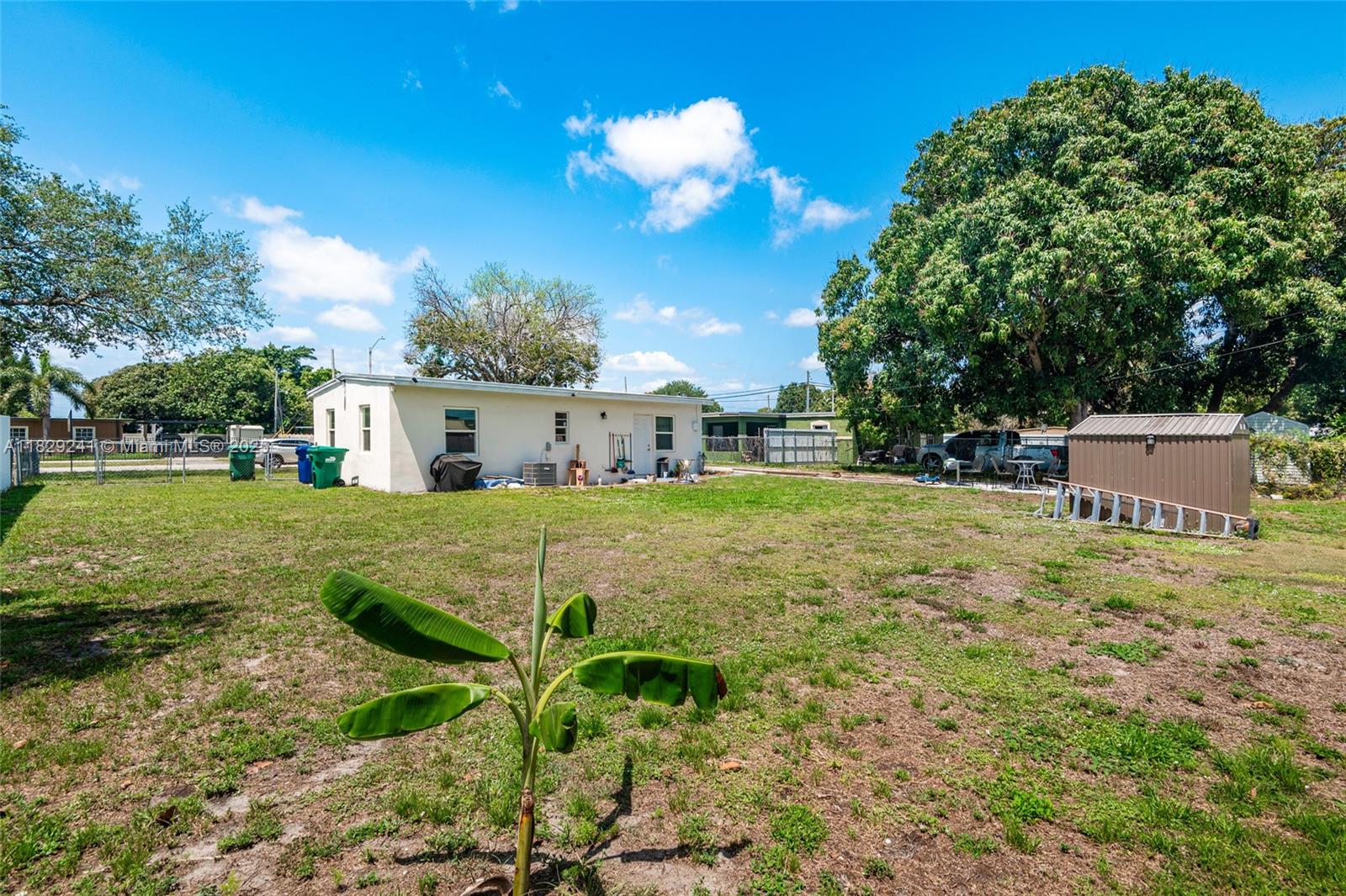 15955 W Bunche Park Dr, Miami Gardens, Florida image 3