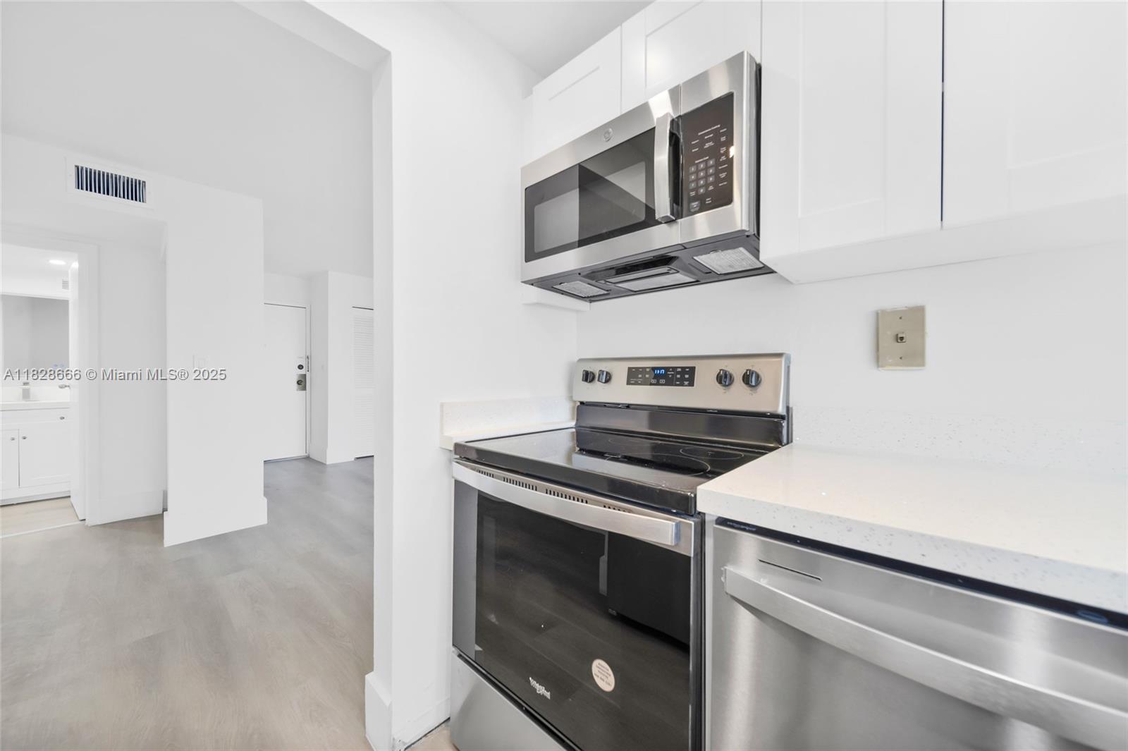 17021 N Bay Rd #1025, Sunny Isles Beach, Florida image 12