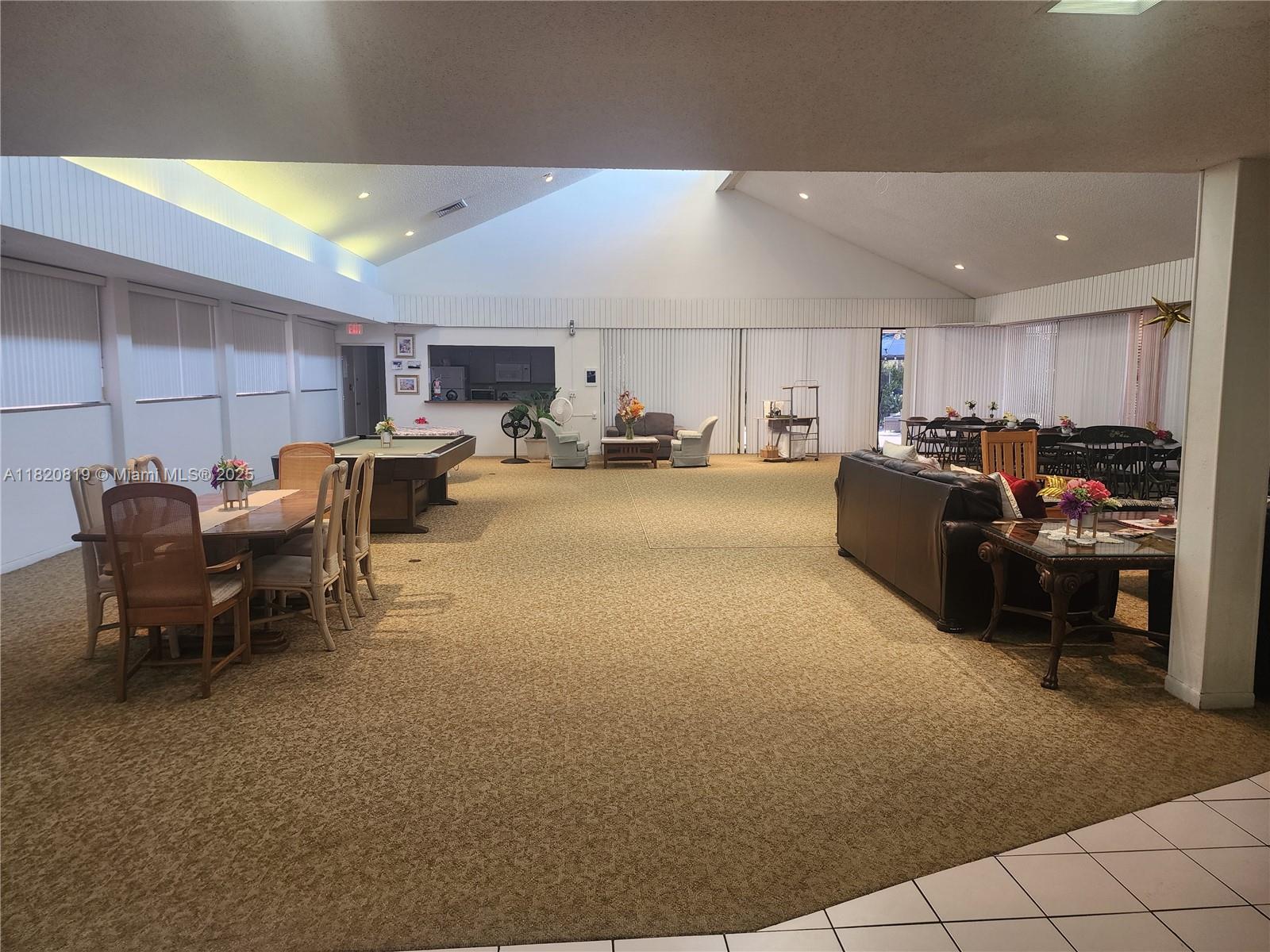 2541 Aragon Blvd #105, Sunrise, Florida image 24