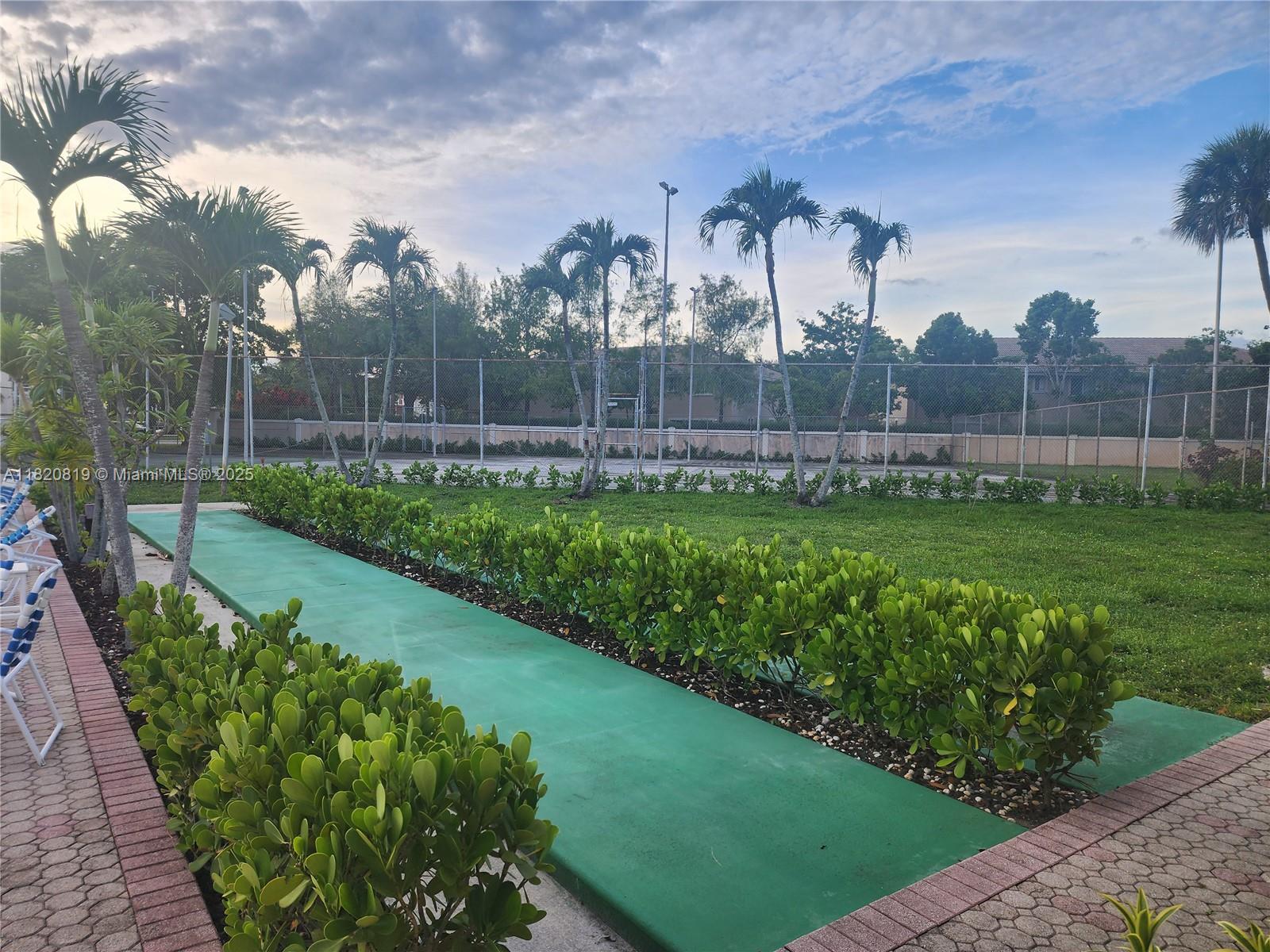 2541 Aragon Blvd #105, Sunrise, Florida image 4