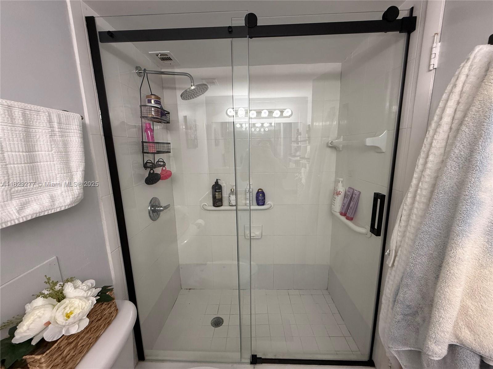 18011 Biscayne Blvd #805, Aventura, Florida image 17