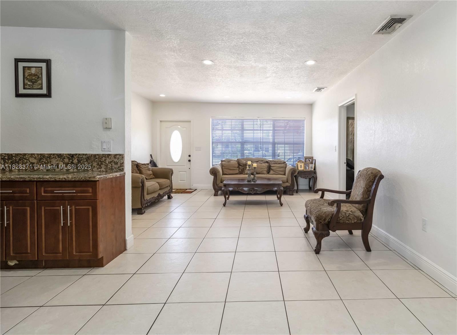 6901 SW 1st Ct, Pembroke Pines, Florida image 8
