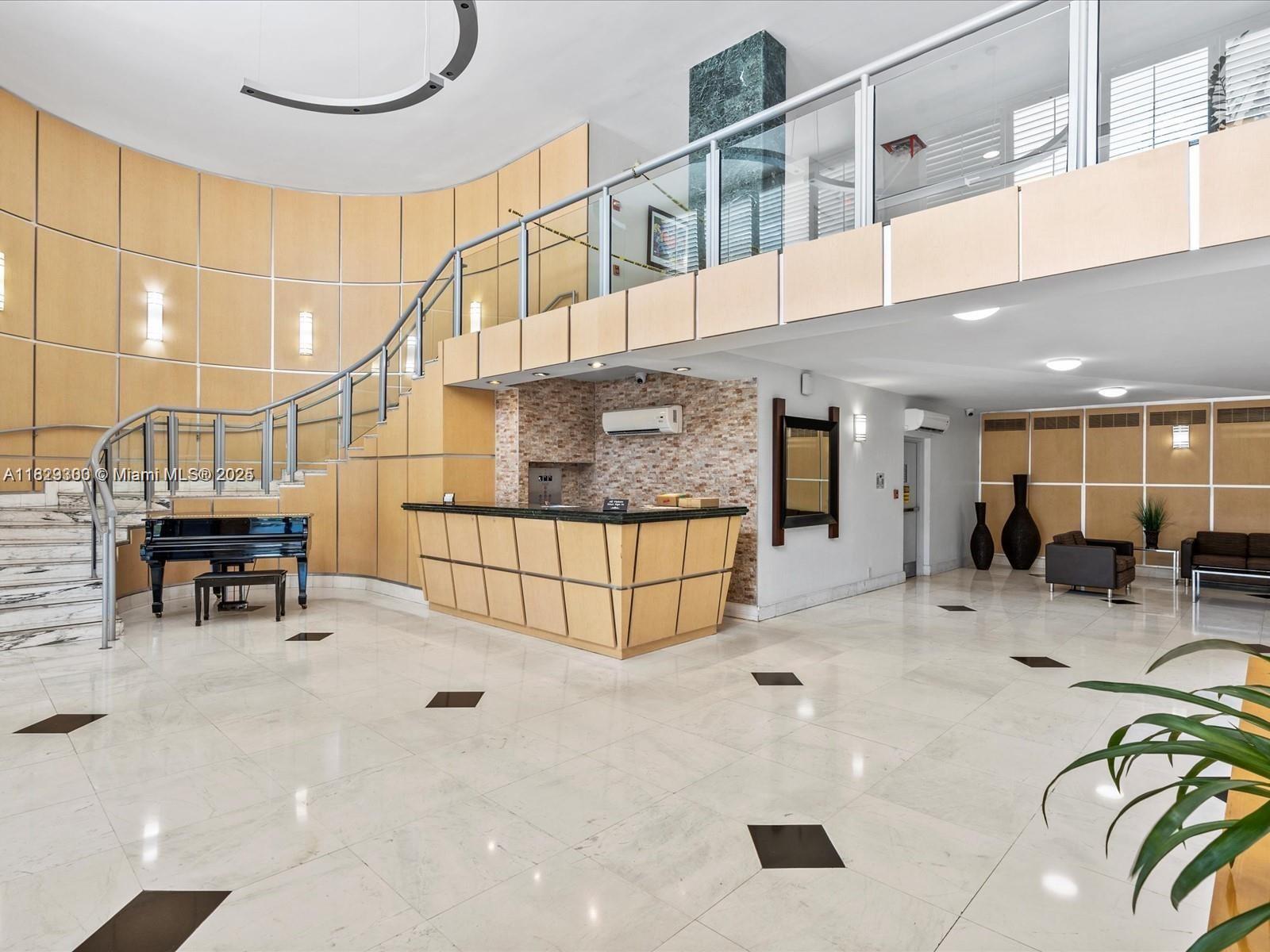 Residential, Miami Beach, Florida image 29