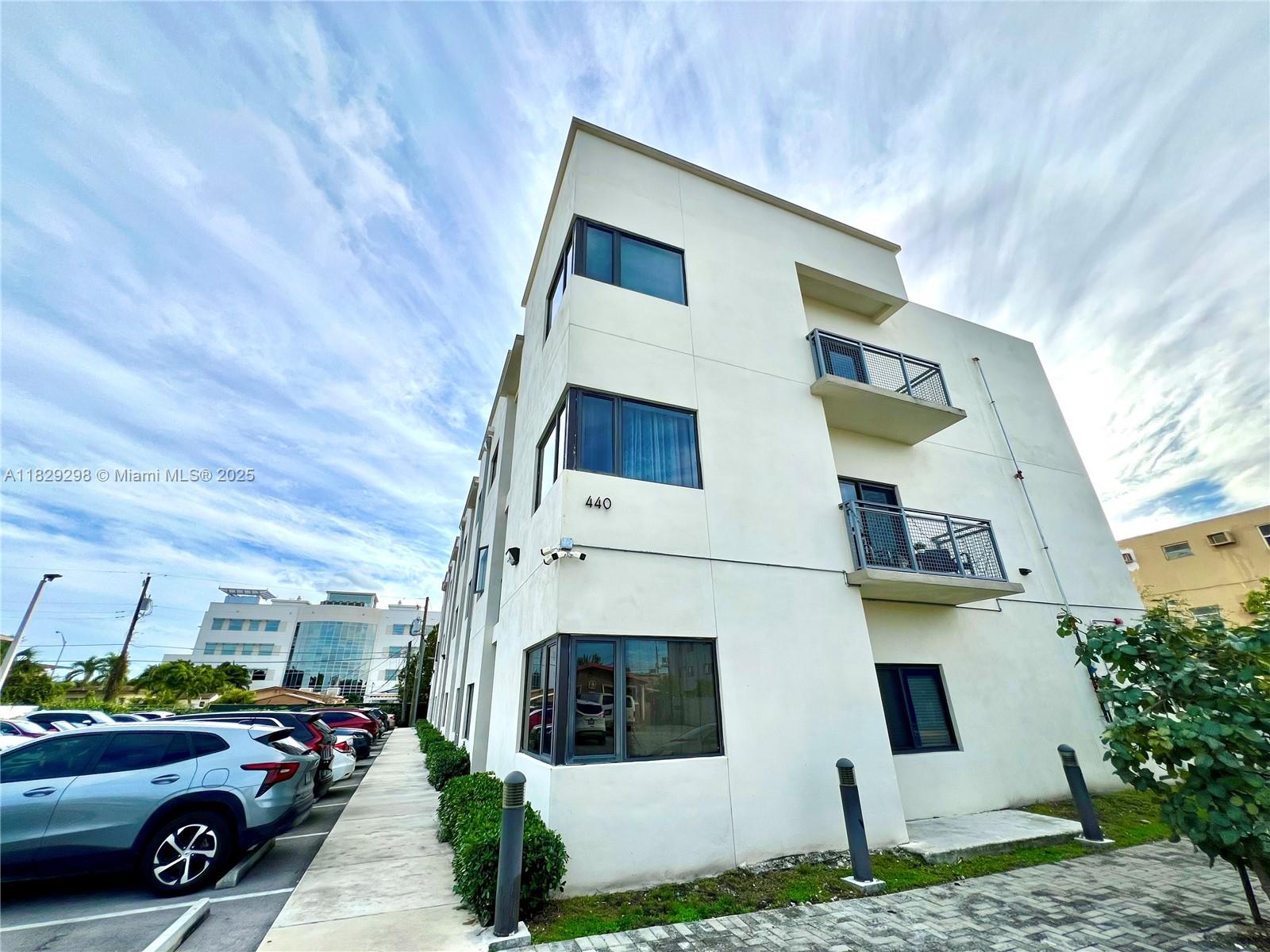 Property photo # 0