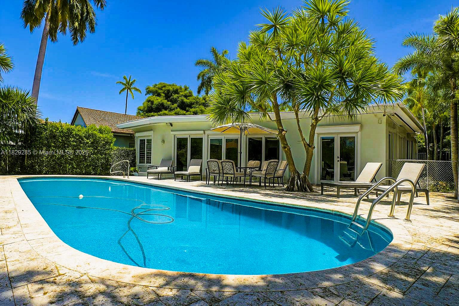 Property photo # 6