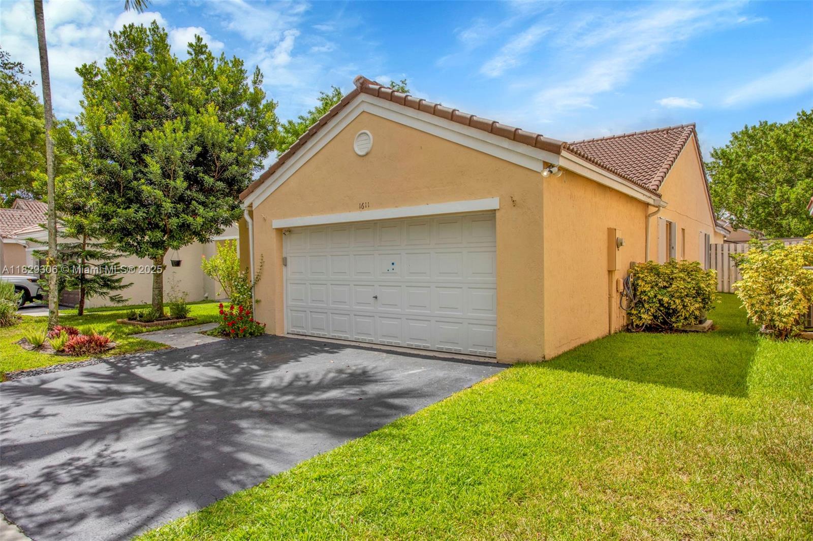1611 Palermo Dr, Weston, Florida image 3