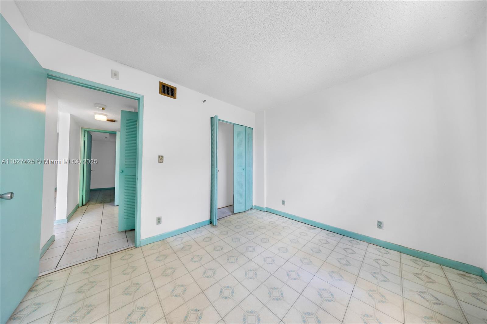 501 SW 1st St #308, Miami, Florida image 13