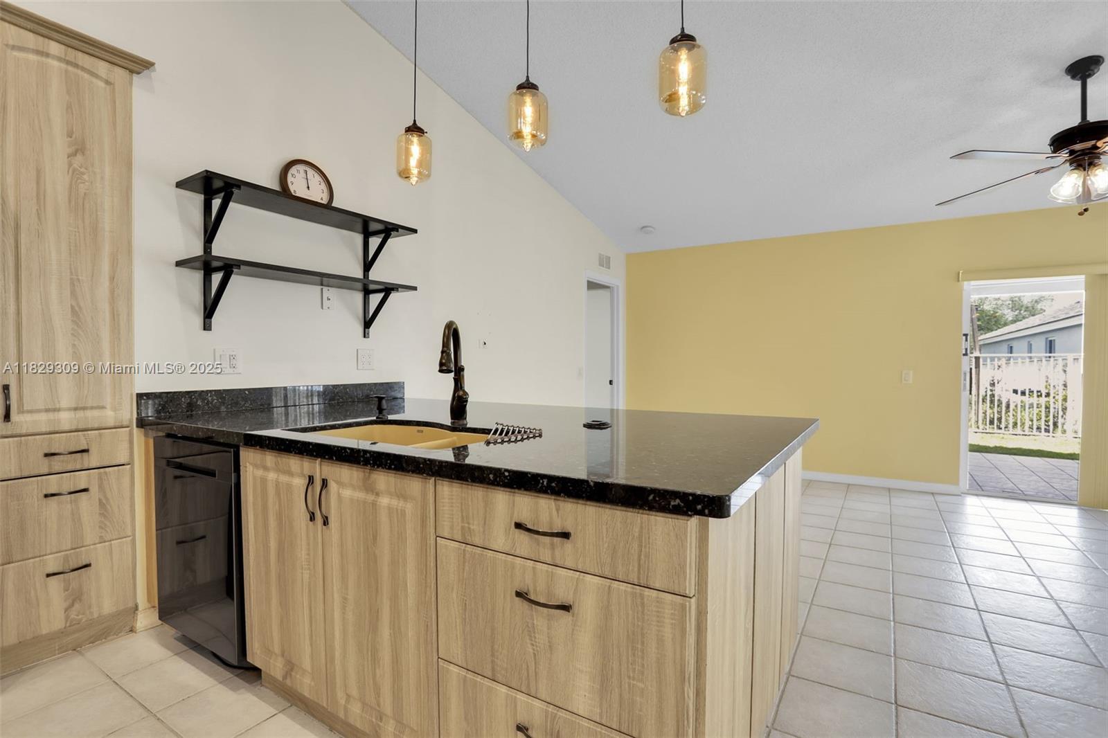 1153 Areca Way, Weston, Florida image 12