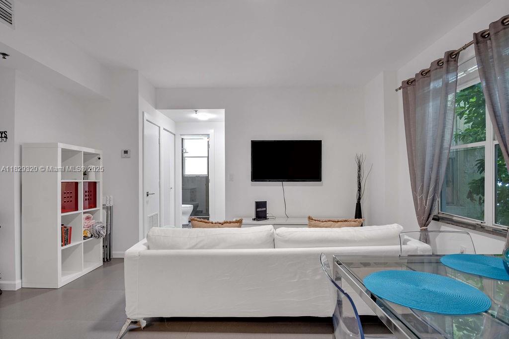 747 Michigan Ave #201, Miami Beach, Florida image 3