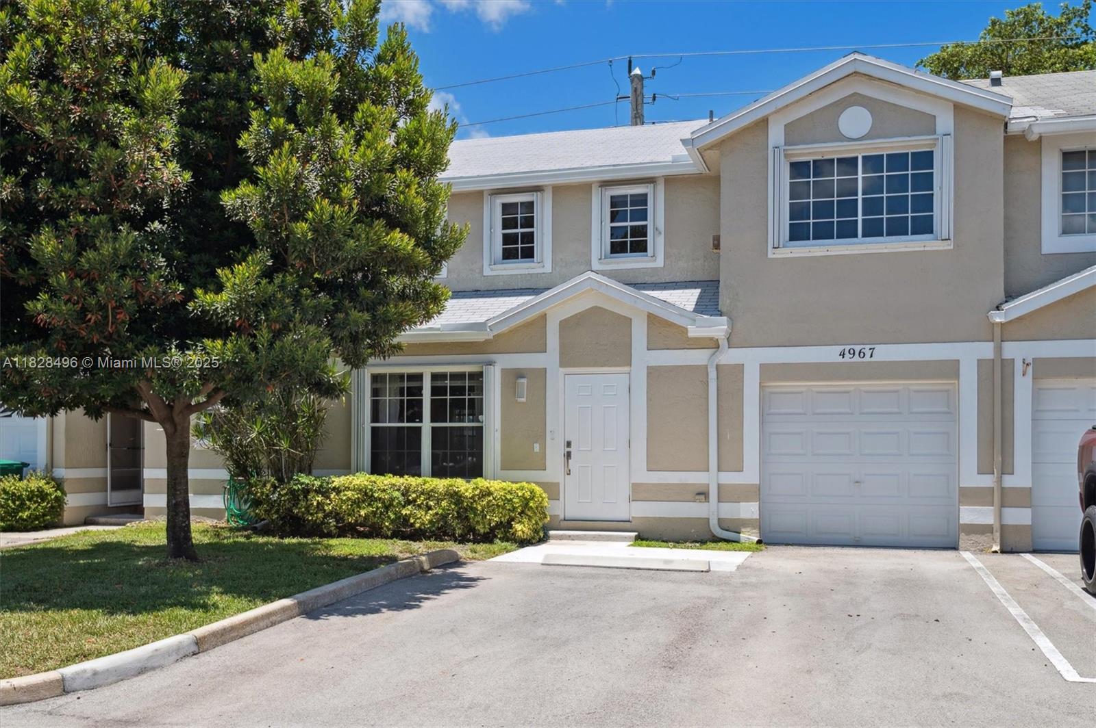 4967 SW 123rd Ter, Cooper City, Florida image 4