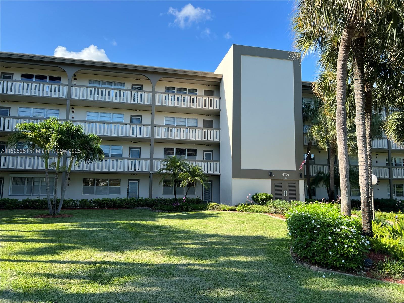 4701 Martinique Dr #F1, Coconut Creek, Florida image 1
