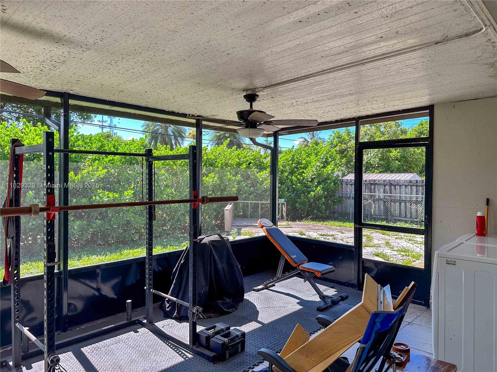 2000 SW 98th Ter, Miramar, Florida image 11