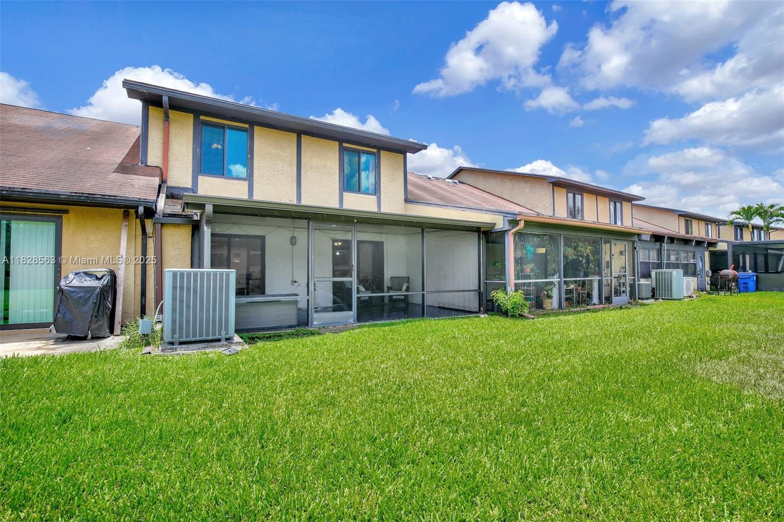 9081 NW 45th St, Sunrise, Florida image 42