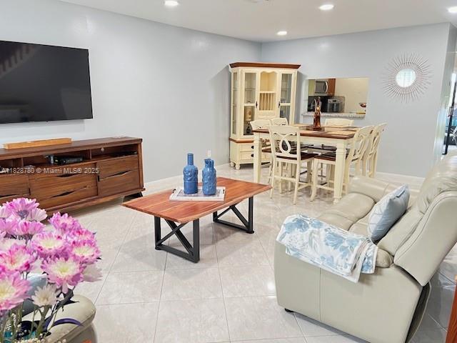 905 NW 107th Ave, Pembroke Pines, Florida image 4