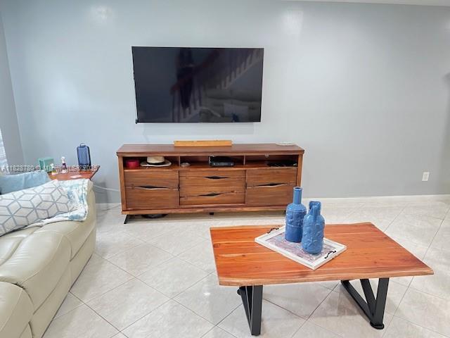 905 NW 107th Ave, Pembroke Pines, Florida image 5