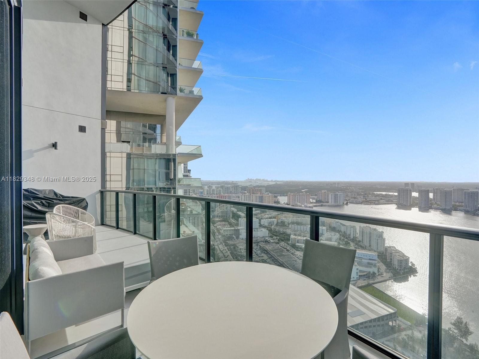 18555 Collins Ave #4403, Sunny Isles Beach, Florida image 47