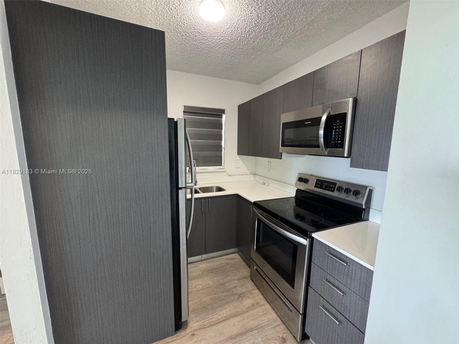 Property photo # 9