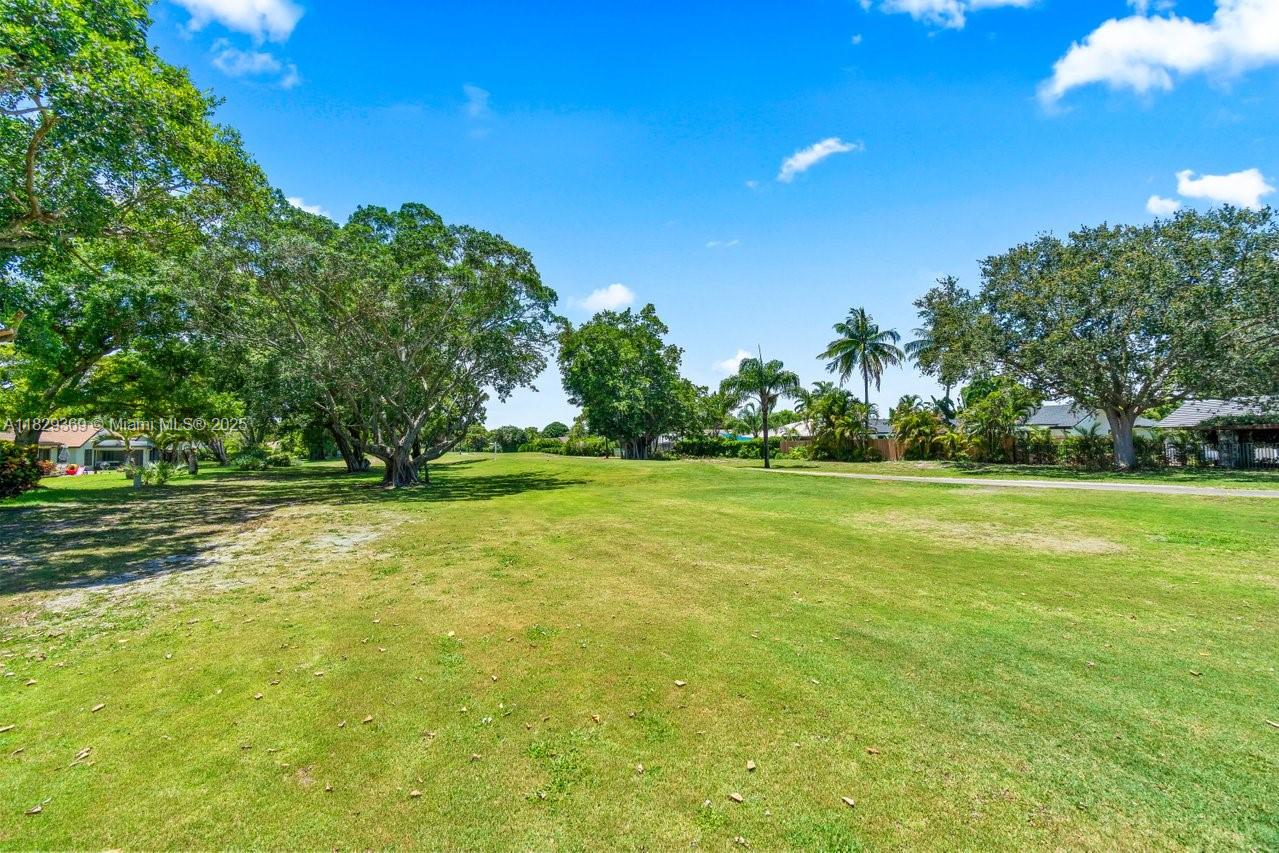 3693 N Arelia Dr N, Delray Beach, Florida image 30