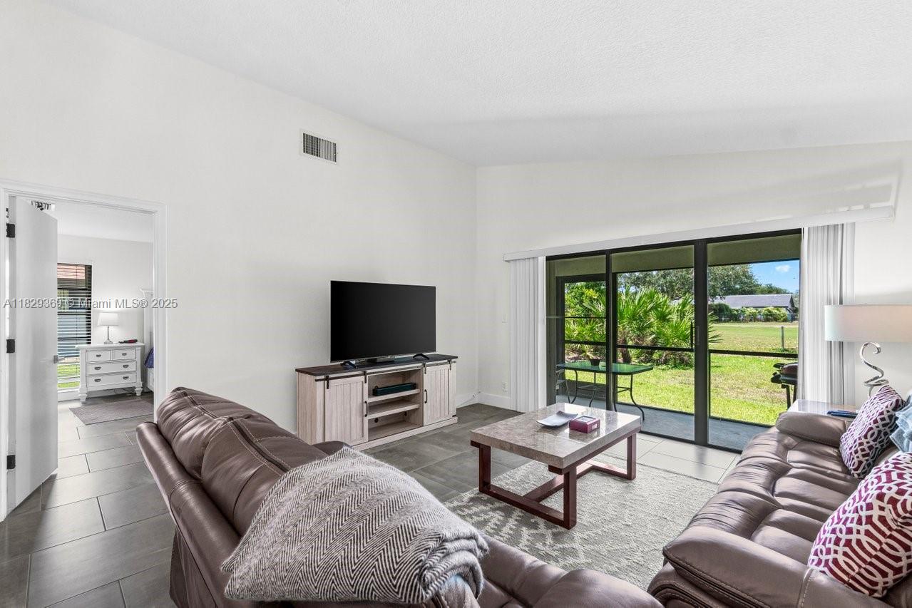 3693 N Arelia Dr N, Delray Beach, Florida image 4