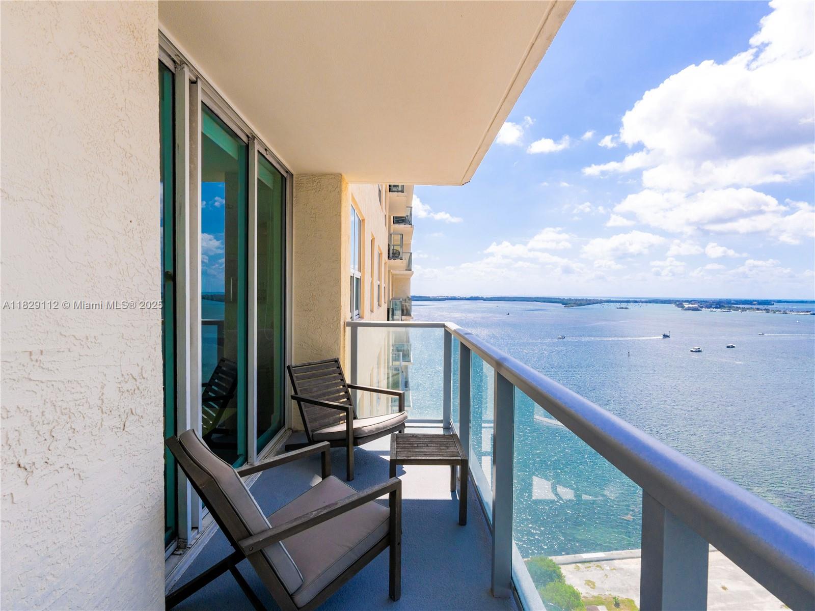 Apartamento para Alugar em Miami, FL