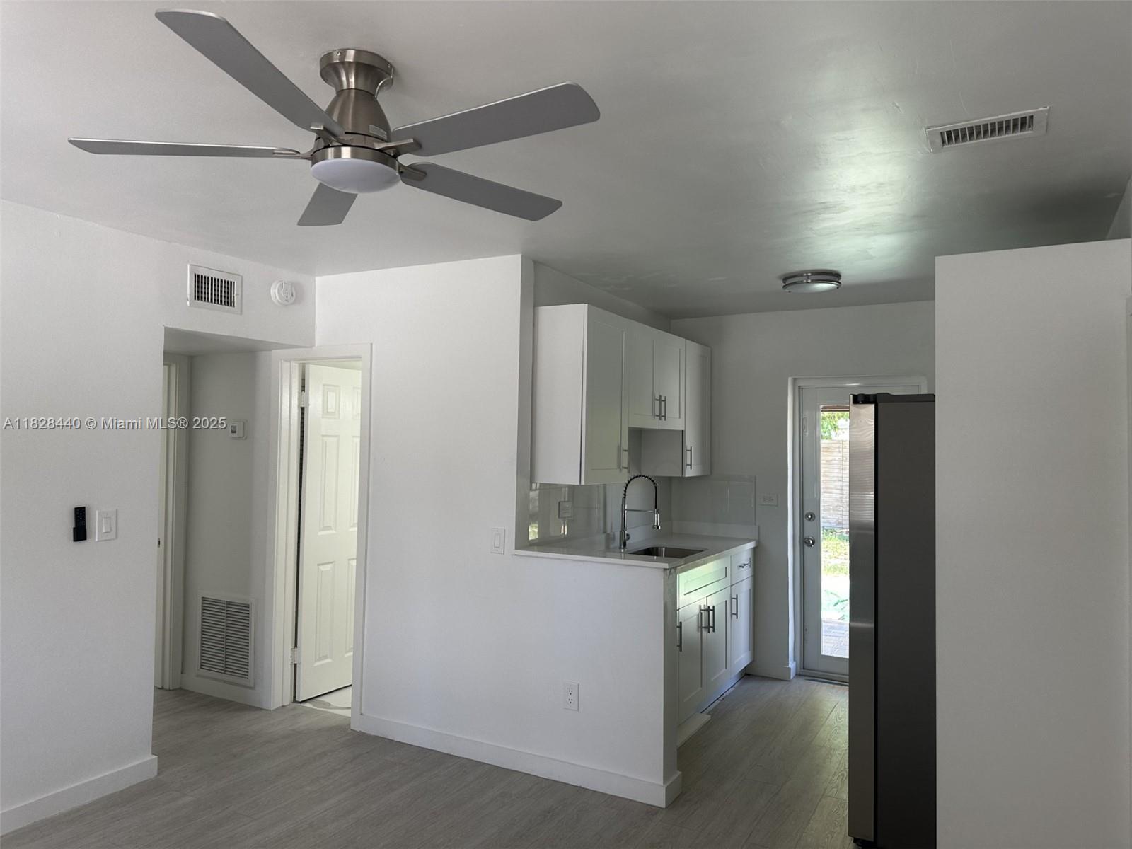 1754 NE 48th Ct, Pompano Beach, Florida image 4