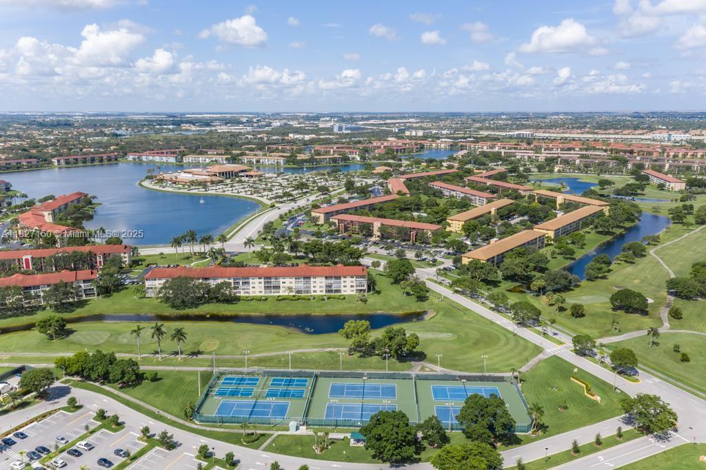 800 SW 131st Ave #101F, Pembroke Pines, Florida image 3